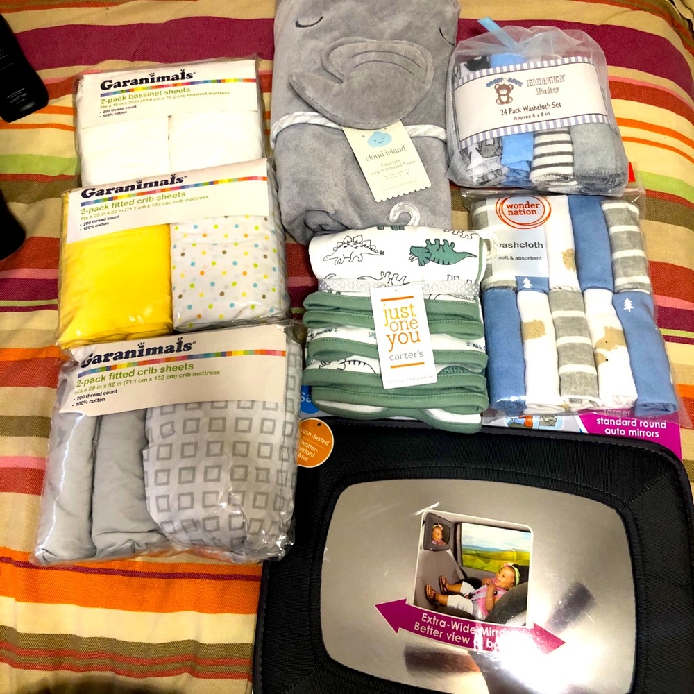 Baby crib sheets & towels